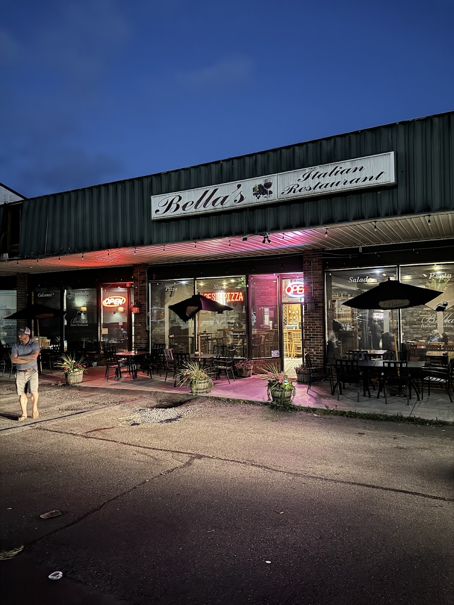 Bella's Italian Neighborhood Restaurant